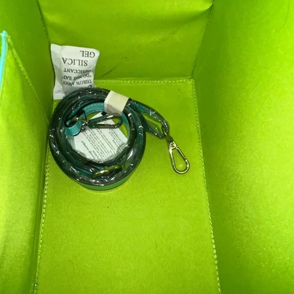 Dolls Kill Scooby Doo Mystery Machine Purse - Picture 2 of 3